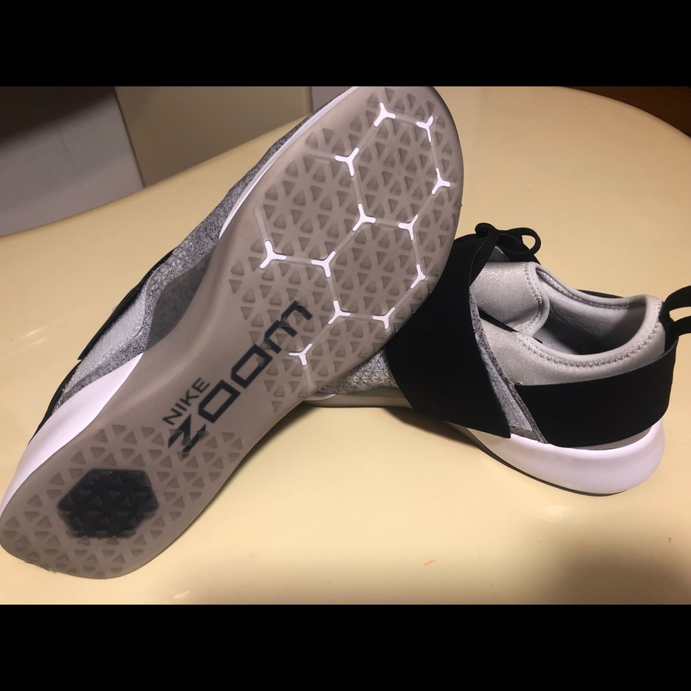 NEW NIKE ZOOM (never used)